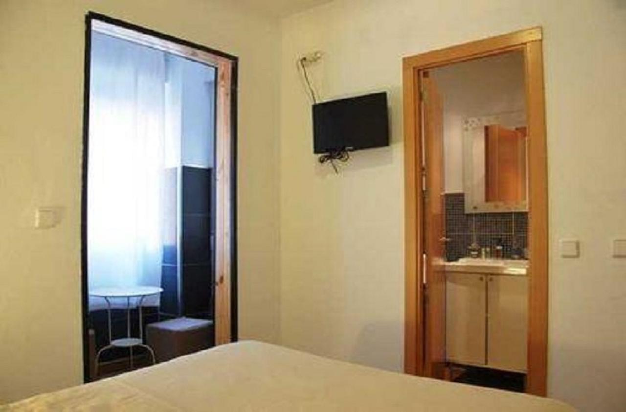 Alba1924 Bed & Breakfast Madrid Exterior photo